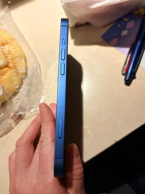 iPhoneSE（スマホ）の商品画像 - 査定依頼日：2026年2月1日 - 最高査定価格：10,000円