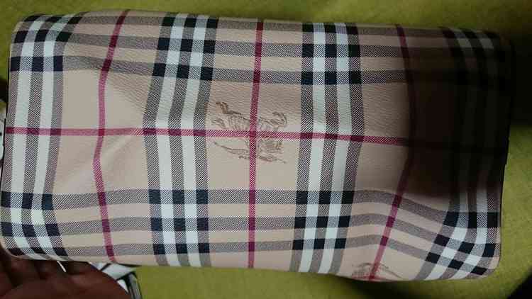 バーバリー レディース ハンドバッグ クラッシックチェック　（ブランドバッグ）の商品画像 - 査定依頼日：2019年7月23日 - 最高査定価格：10,000円