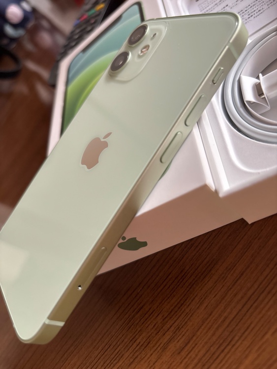 iPhone 12 mini 64GB SIMフリー（スマホ）の商品画像 - 査定依頼日：2026年4月6日 - 最高査定価格：20,000円