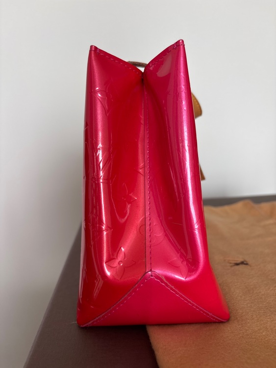 ヴェルニ　リードPM（ブランドバッグ）の商品画像 - 査定依頼日：2025年9月10日 - 最高査定価格：40,000円