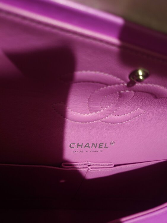 CHANEL ダブルフラップマトラッセ 型番A01112（ブランドバッグ）の商品画像 - 査定依頼日：2026年2月18日 - 最高査定価格：500,000円