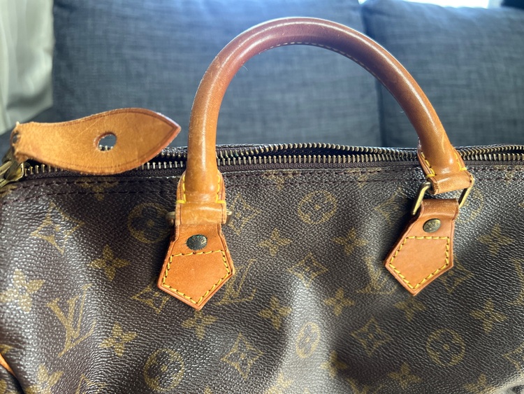 ルイヴィトン スピーディー （ブランドバッグ）の商品画像 - 査定依頼日：2025年11月29日 - 最高査定価格：25,000円