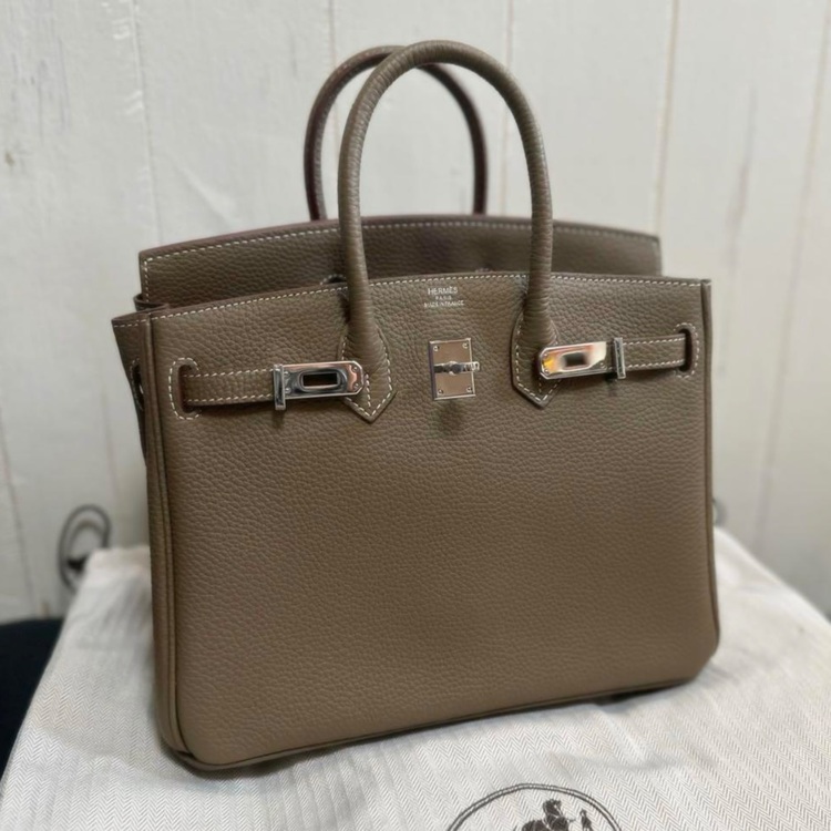 エルメス バーキン （ブランドバッグ）の商品画像 - 査定依頼日：2025年9月29日 - 最高査定価格：2,500,000円