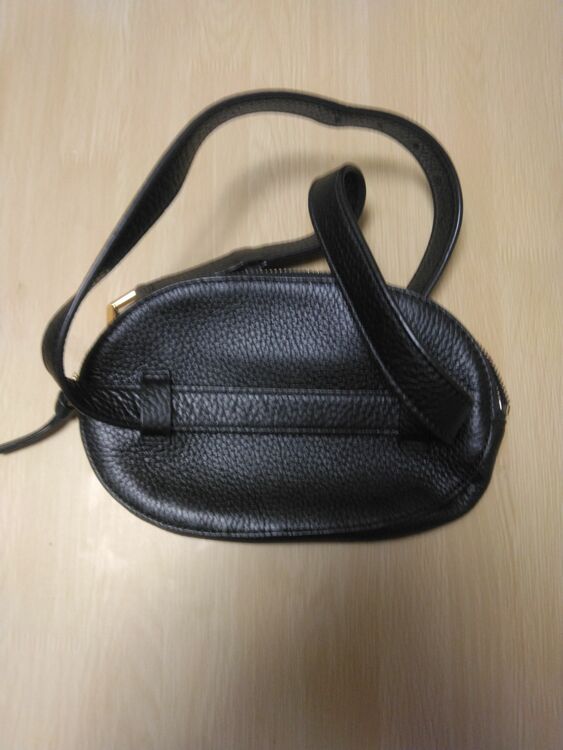 ＴＯＲＹ ＢＵＲＣＨ バッグ（古着・ファッション）の商品画像 - 査定依頼日：2025年10月19日 - 最高査定価格：4,000円