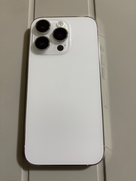 iPhone iPhone 14 Pro 256GB SIMフリー（スマホ）の商品画像 - 査定依頼日：2026年9月26日 - 最高査定価格：71,000円