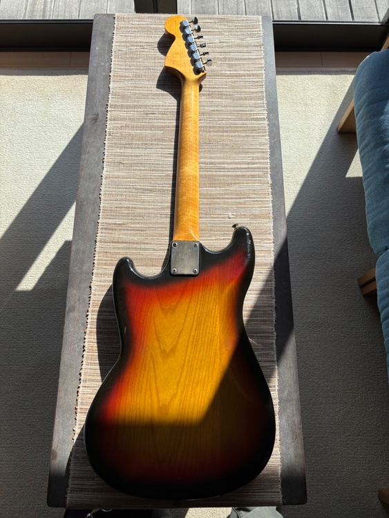 mustang  （ピアノ・楽器・PA機材）の商品画像 - 査定依頼日：2026年4月29日 - 最高査定価格：160,000円