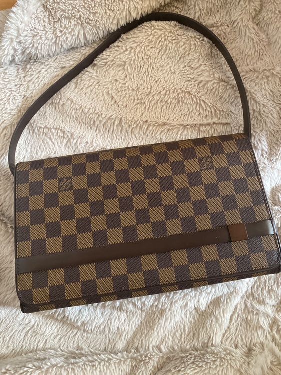 ハンドバッグ（ブランドバッグ）の商品画像 - 査定依頼日：2026年1月29日 - 最高査定価格：80,000円