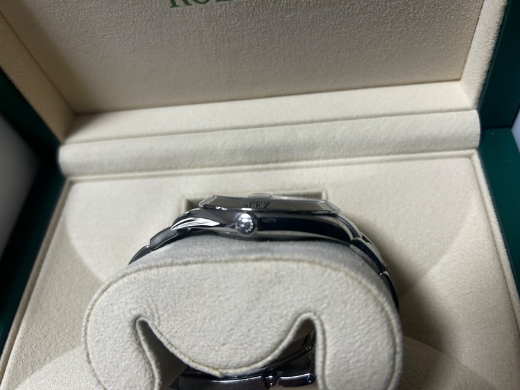 126300（高級時計）の商品画像 - 査定依頼日：2026年2月16日 - 最高査定価格：1,450,000円