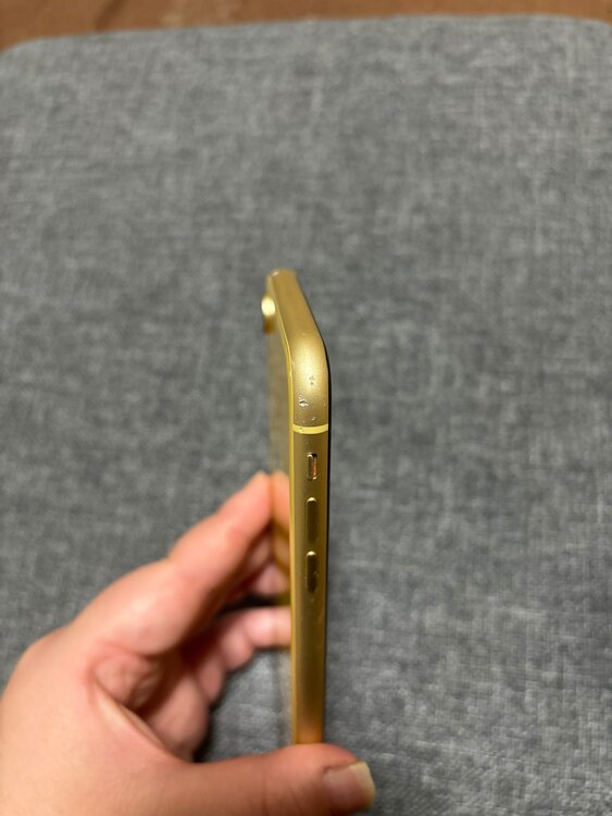 iPhone XR（スマホ）の商品画像 - 査定依頼日：2025年3月21日 - 最高査定価格：4,000円