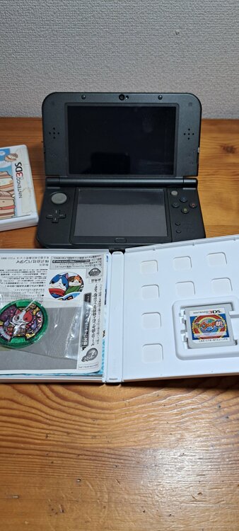 NINTENDO 3DS LL（ゲーム機本体・ゲームソフト）の商品画像 - 査定依頼日：2026年5月25日 - 最高査定価格：12,500円