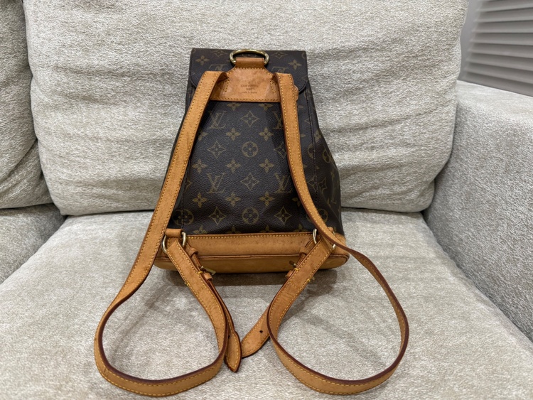 モンスリ（ブランドバッグ）の商品画像 - 査定依頼日：2026年4月16日 - 最高査定価格：95,000円