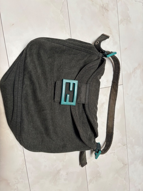 カバン（ブランドバッグ）の商品画像 - 査定依頼日：2025年9月7日 - 最高査定価格：33,000円