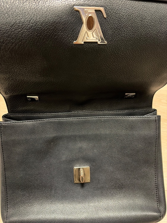 ロックミー（ブランドバッグ）の商品画像 - 査定依頼日：2026年3月23日 - 最高査定価格：150,000円