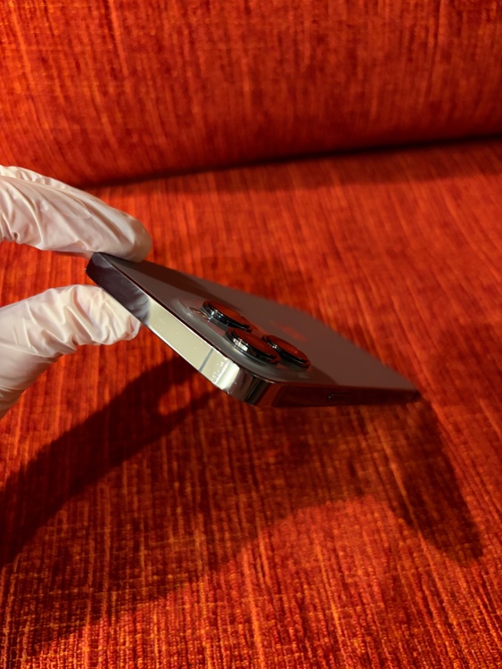 iPhone 13 Pro 1TB SIMフリー（スマホ）の商品画像 - 査定依頼日：2026年3月2日 - 最高査定価格：47,000円