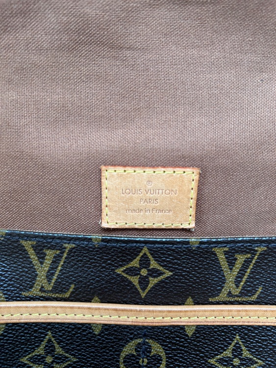 ショルダー（ブランドバッグ）の商品画像 - 査定依頼日：2025年6月30日 - 最高査定価格：80,000円