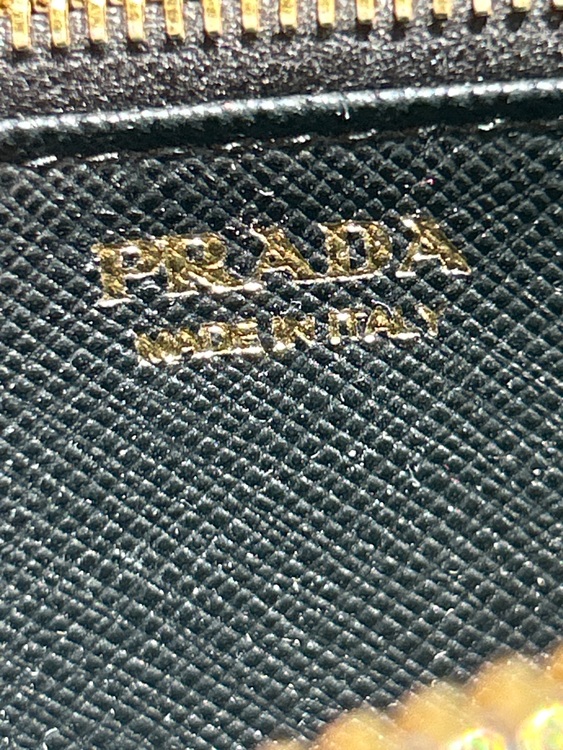 サフィアーノレザー　長財布（古着・ファッション）の商品画像 - 査定依頼日：2025年7月26日 - 最高査定価格：20,000円