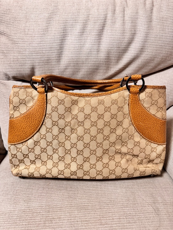 グッチ  （ブランドバッグ）の商品画像 - 査定依頼日：2026年3月5日 - 最高査定価格：35,000円