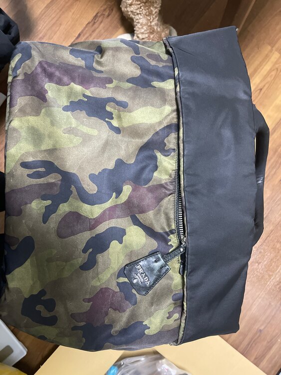 プラダ  （ブランドバッグ）の商品画像 - 査定依頼日：2025年5月29日 - 最高査定価格：30,000円