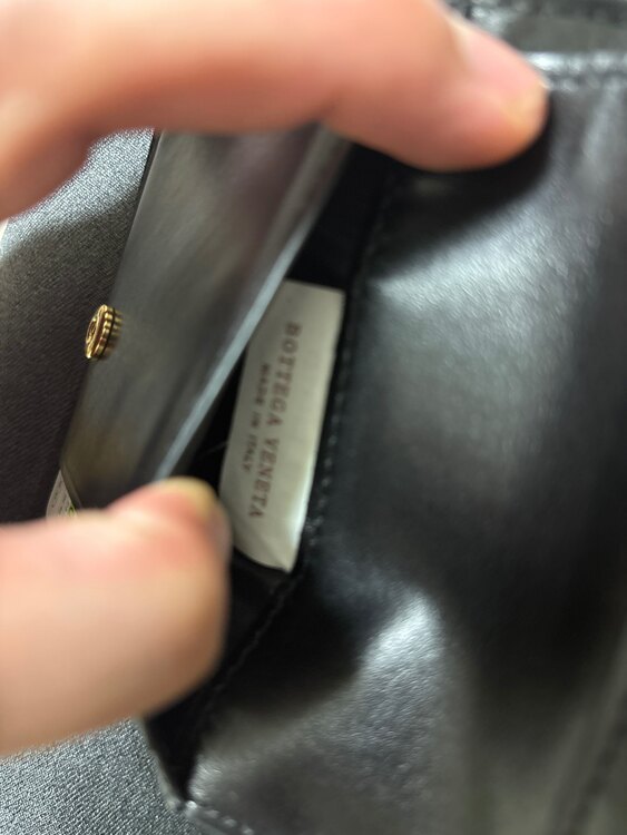 ボッテガ・ヴェネタ  （ブランドバッグ）の商品画像 - 査定依頼日：2025年4月5日 - 最高査定価格：35,000円