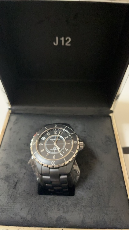 シャネル J12 h（高級時計）の商品画像 - 査定依頼日：2026年3月4日 - 最高査定価格：200,000円