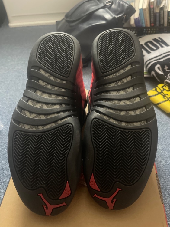 NIKE AIRジョーダン12 リバースフルゲーム（古着・ファッション）の商品画像 - 査定依頼日：2026年2月11日 - 最高査定価格：12,000円