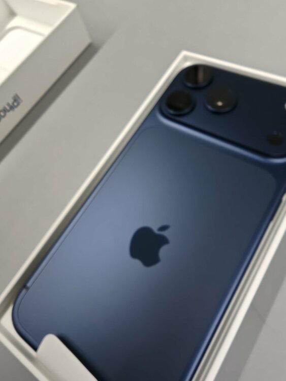 iPhone17promax（スマホ）の商品画像 - 査定依頼日：2026年8月23日 - 最高査定価格：169,000円