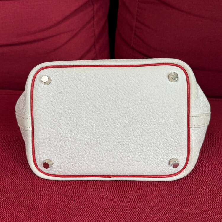 ピコタンPM ホワイト×ルージュ（ブランドバッグ）の商品画像 - 査定依頼日：2025年4月10日 - 最高査定価格：250,000円