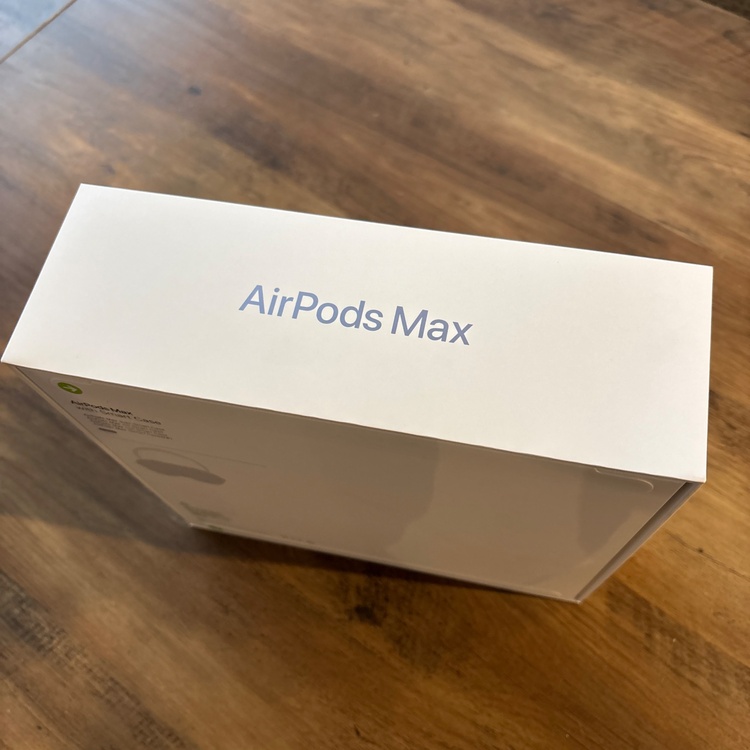 AirPods Max（オーディオ・スピーカー）の商品画像 - 査定依頼日：2026年2月6日 - 最高査定価格：40,000円