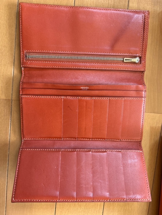 財布（ブランド財布・小物）の商品画像 - 査定依頼日：2025年6月4日 - 最高査定価格：13,000円