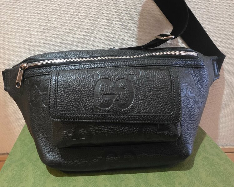 ボディバック（ブランドバッグ）の商品画像 - 査定依頼日：2026年3月3日 - 最高査定価格：87,000円