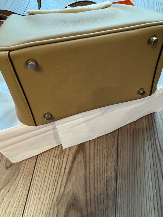 エルメス リンディ （ブランドバッグ）の商品画像 - 査定依頼日：2025年7月1日 - 最高査定価格：1,070,000円