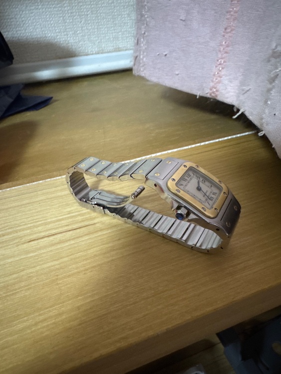 カルティエ サントス swiss MADE 1057930（高級時計）の商品画像 - 査定依頼日：2025年9月29日 - 最高査定価格：410,000円