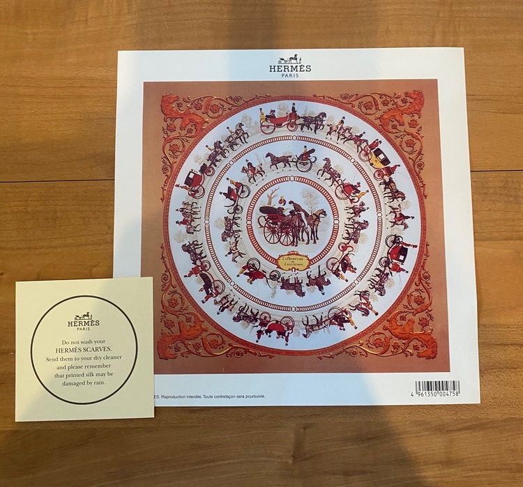 スカーフ　カレ90（古着・ファッション）の商品画像 - 査定依頼日：2025年10月5日 - 最高査定価格：5,000円