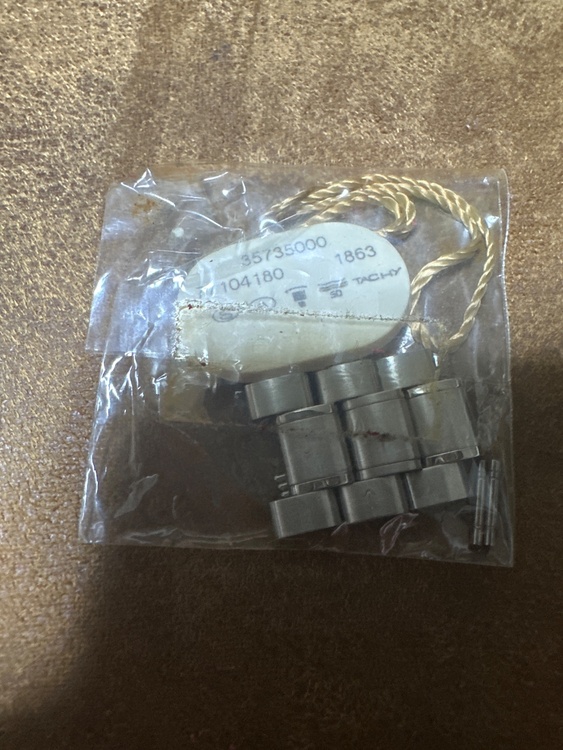 オメガ スピードマスター 3573.50（高級時計）の商品画像 - 査定依頼日：2026年1月11日 - 最高査定価格：650,000円