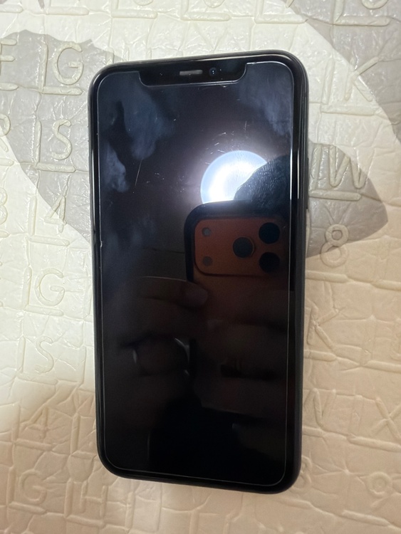 iPhone iPhone11 128GB SIMフリー（スマホ）の商品画像 - 査定依頼日：2026年5月25日 - 最高査定価格：100,000円