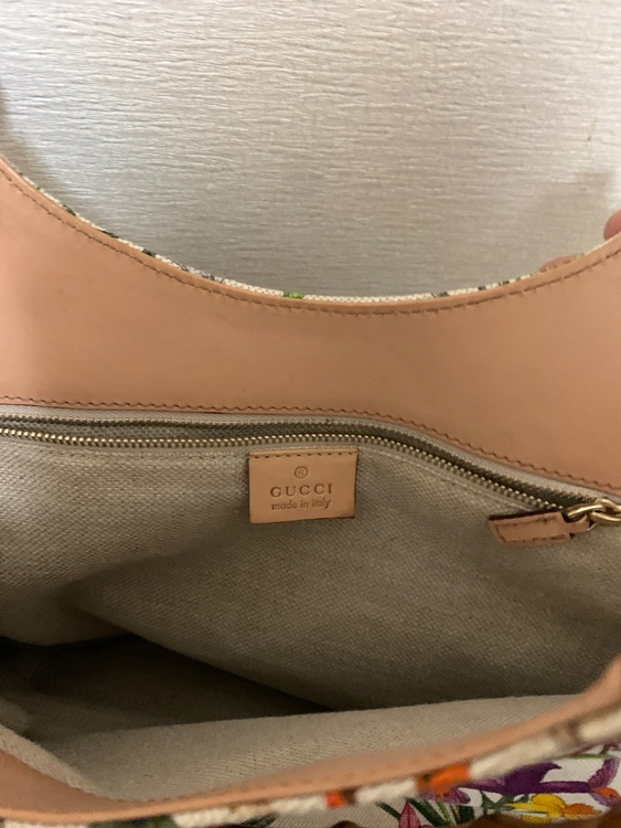 グッチ  （ブランドバッグ）の商品画像 - 査定依頼日：2026年1月17日 - 最高査定価格：35,000円