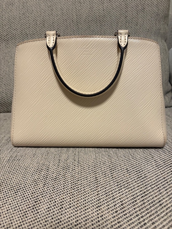 ルイヴィトン エピ （ブランドバッグ）の商品画像 - 査定依頼日：2025年11月20日 - 最高査定価格：250,000円