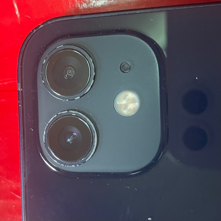 iPhone iPhone 12 64GB SIMフリー（スマホ）の商品画像 - 査定依頼日：2026年8月22日 - 最高査定価格：20,500円