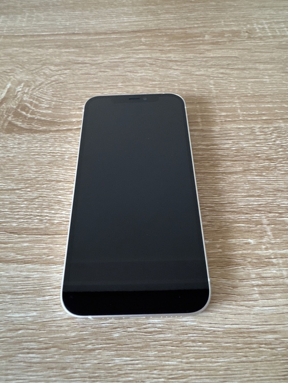 iPhone12（スマホ）の商品画像 - 査定依頼日：2026年8月16日 - 最高査定価格：20,000円