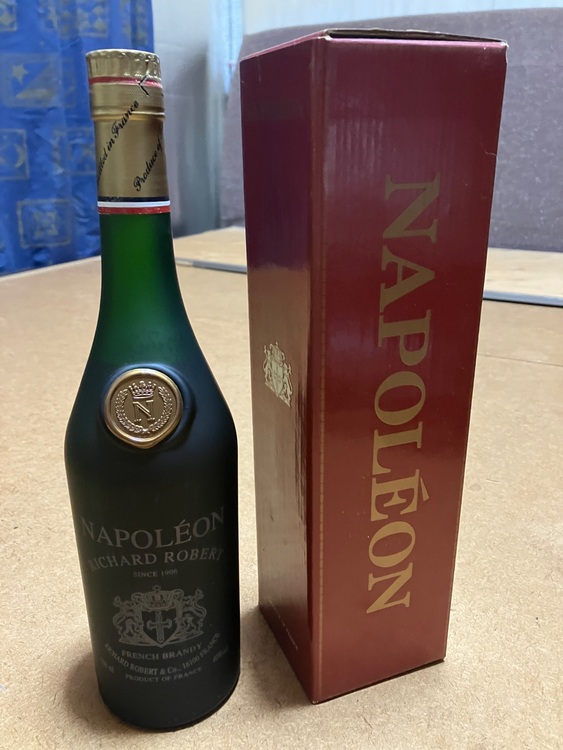 ナポレオン（お酒）の商品画像 - 査定依頼日：2025年11月21日 - 最高査定価格：100円