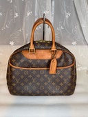 ルイヴィトンモノグラムドーヴィル（ブランドバッグ）の商品画像 - 査定依頼日：2026年4月14日 - 最高査定価格：100,000円