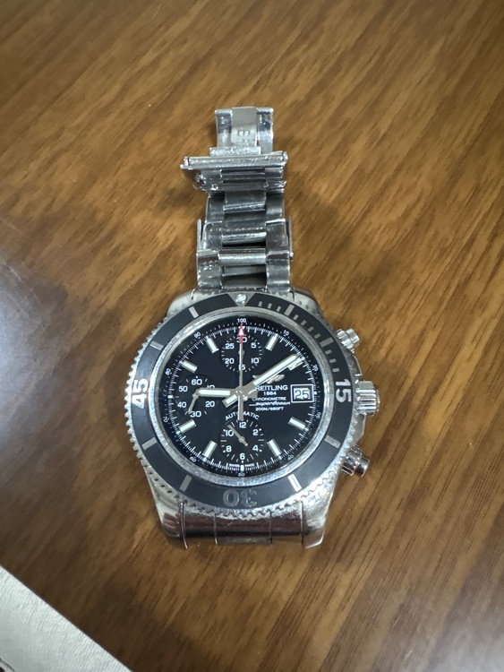 ブライトリング スーパーオーシャン （高級時計）の商品画像 - 査定依頼日：2025年12月25日 - 最高査定価格：200,000円