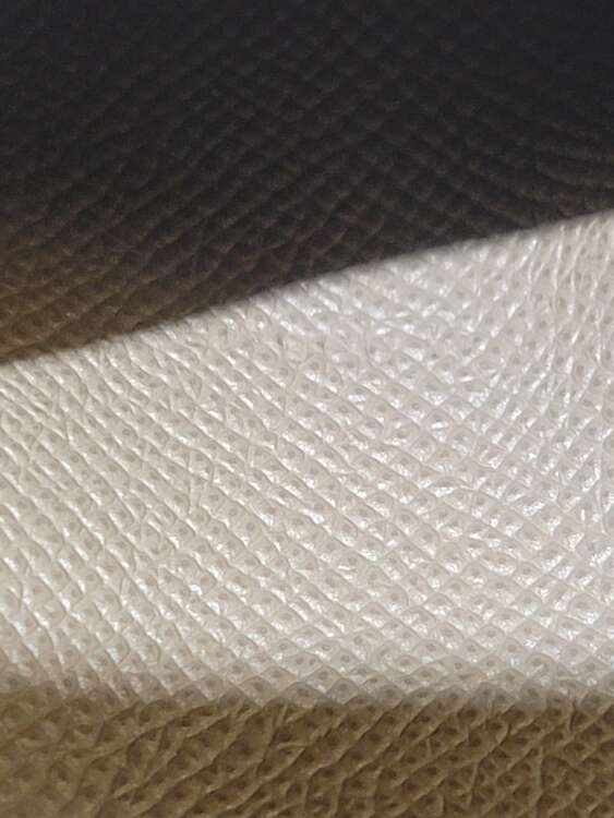 べアンコンパクト（ブランド財布・小物）の商品画像 - 査定依頼日：2025年5月4日 - 最高査定価格：130,000円