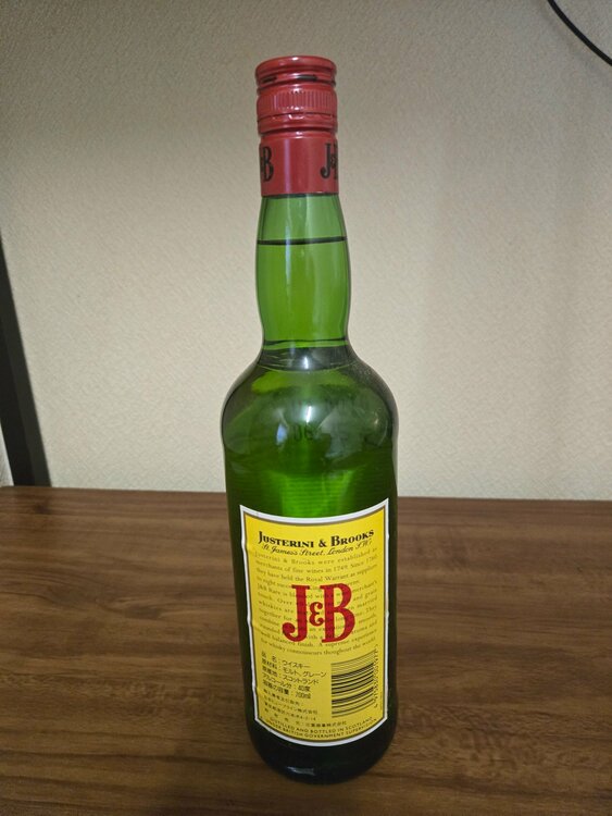 J&B（お酒）の商品画像 - 査定依頼日：2026年9月4日 - 最高査定価格：500円