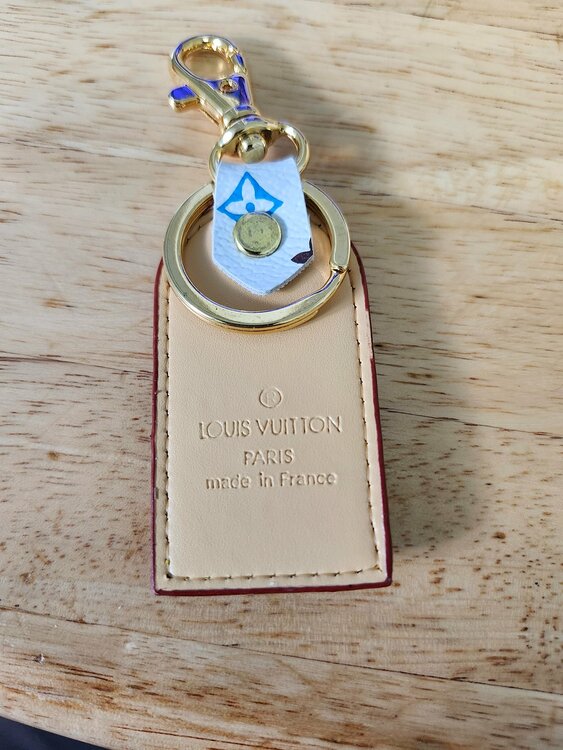 分かりません。（ブランド財布・小物）の商品画像 - 査定依頼日：2026年2月24日 - 最高査定価格：100,000円