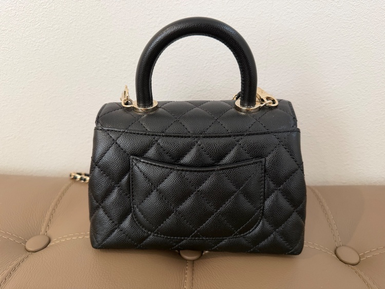 ココハンドルXS（ブランドバッグ）の商品画像 - 査定依頼日：2026年4月11日 - 最高査定価格：750,000円