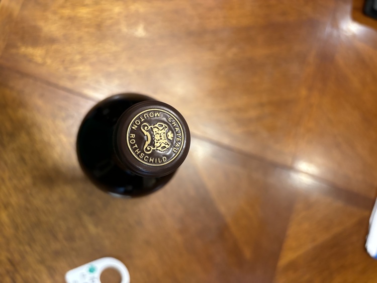 シャトームートン（お酒）の商品画像 - 査定依頼日：2025年4月12日 - 最高査定価格：50,000円