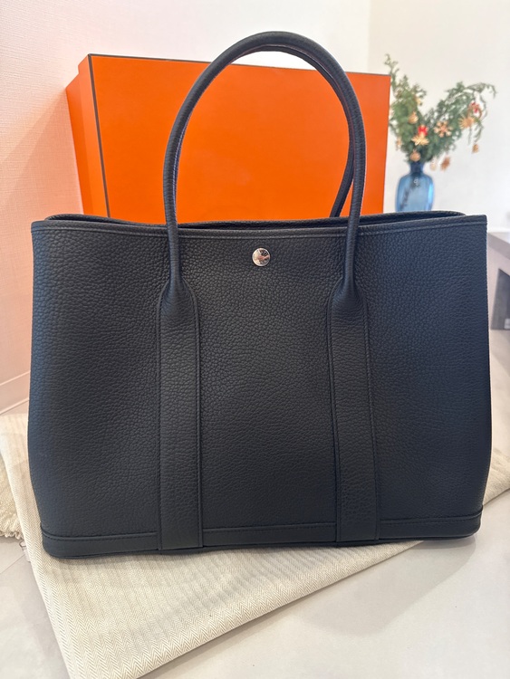 ノワール/Ｕ刻印（ブランドバッグ）の商品画像 - 査定依頼日：2025年11月29日 - 最高査定価格：600,000円