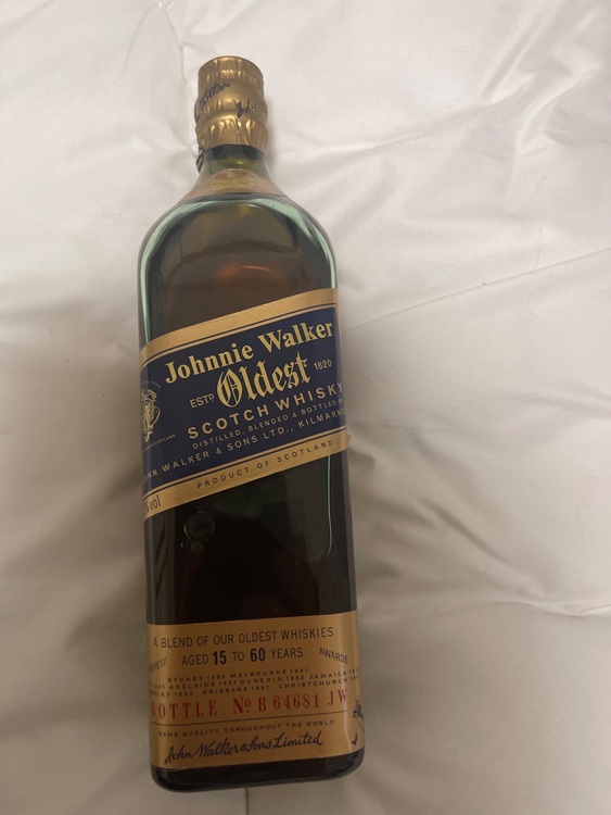 ウイスキー ジョニーウォーカー （お酒）の商品画像 - 査定依頼日：2025年6月11日 - 最高査定価格：30,000円