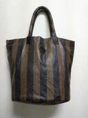 バック（ブランドバッグ）の商品画像 - 査定依頼日：2025年1月26日 - 最高査定価格：3,000円